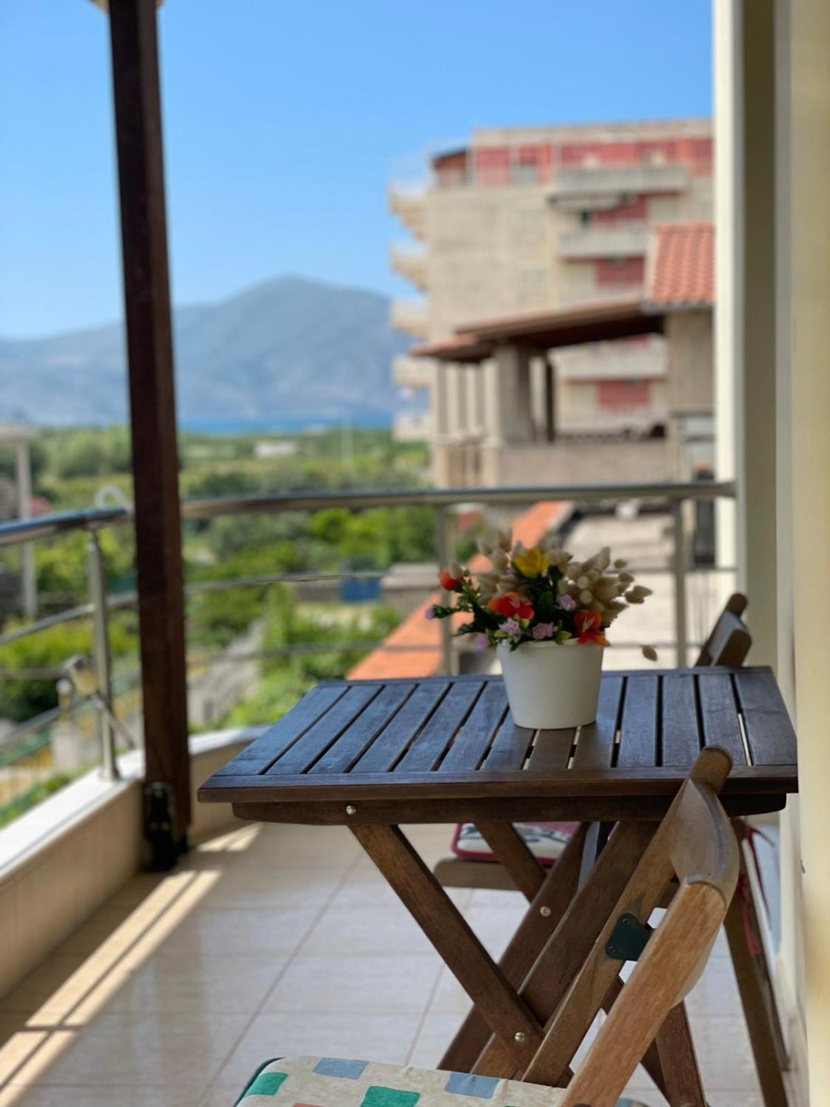 Apartments Athina Орикум Экстерьер фото