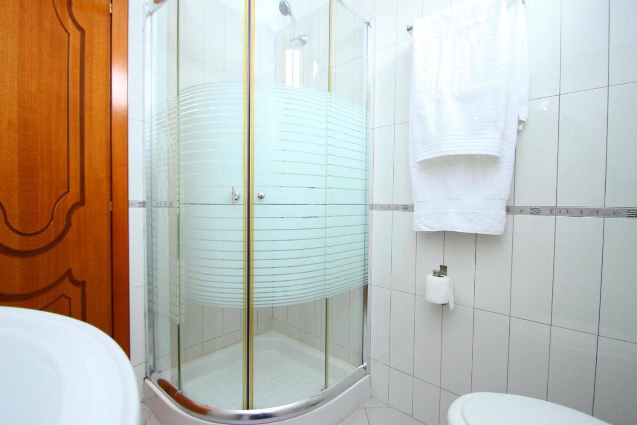 Apartments Athina Орикум Экстерьер фото